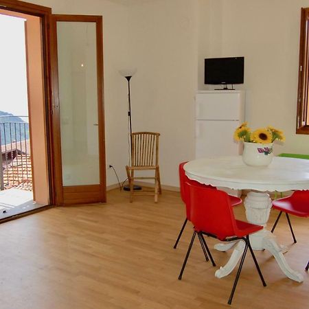Casa Patrizia Apartment Sueglio Bagian luar foto